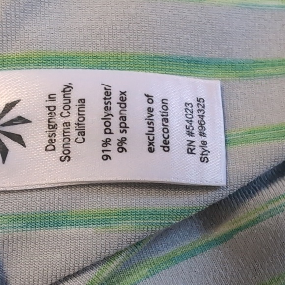 Athleta Elite Half Zip Long Sleeve Top, Sz XL. - Picture 6 of 6